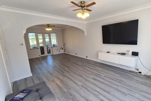 Lounge to diner- click for photo gallery